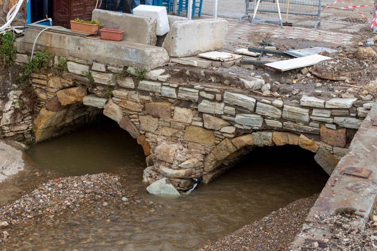 Yeni Foça’da taşkın kabusu bitti