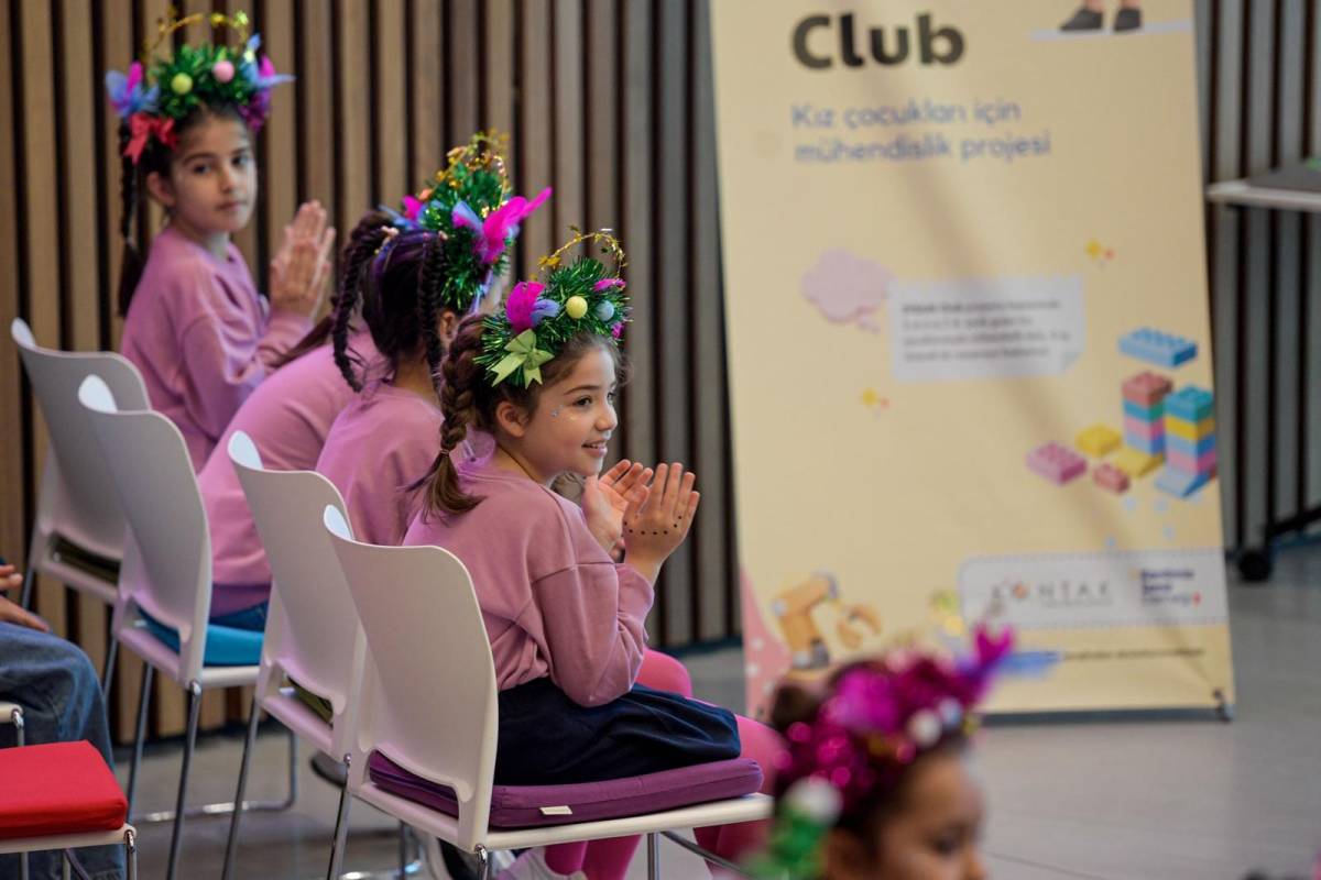 Geleceğin mühendis kızlarından teknolojik yaratıcılık