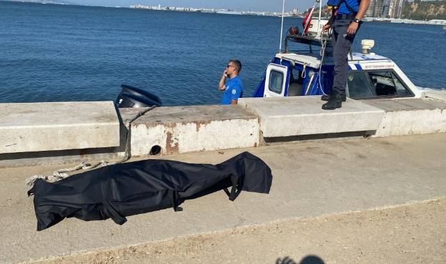 İzmir’de denizden ceset çıktı