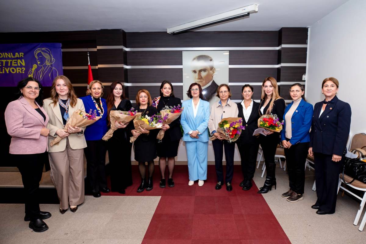 Genç kadınlar Narlıdere'den ses yükseltti