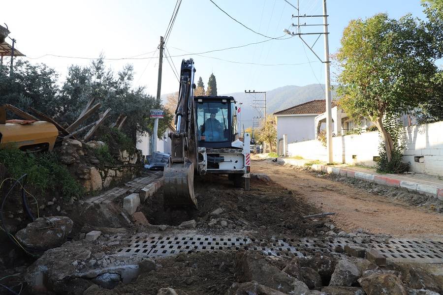 Menderes’te Asfalt Çalışması