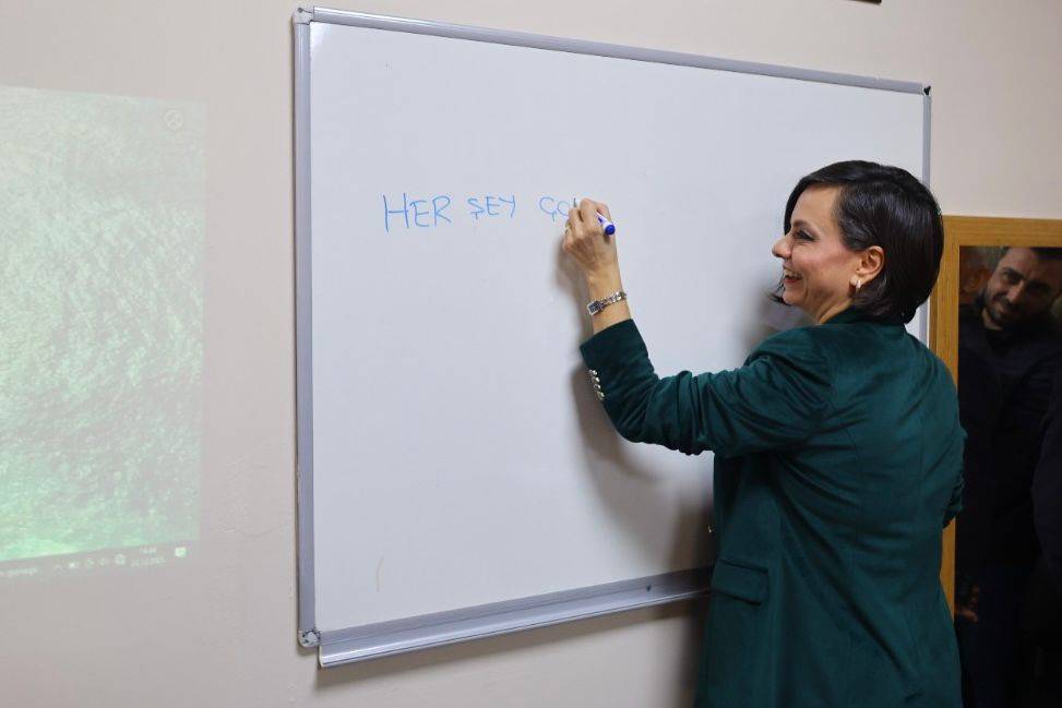 Karabağlar ’da Bir Günde İki Açılış