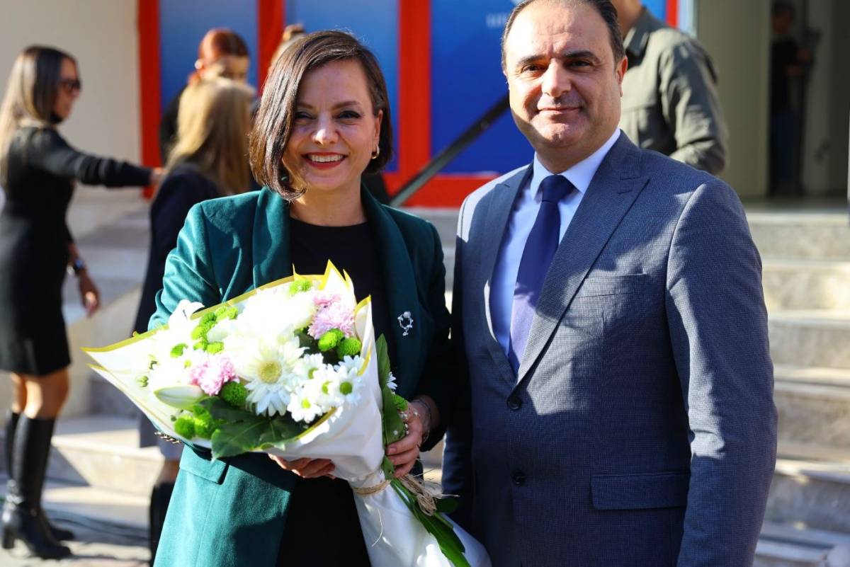 Karabağlar ’da Bir Günde İki Açılış