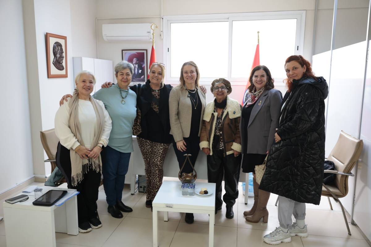 Konak’ta Komşu Buluşmaları’nın altıncısı yoğun ilgiyle gerçekleşti