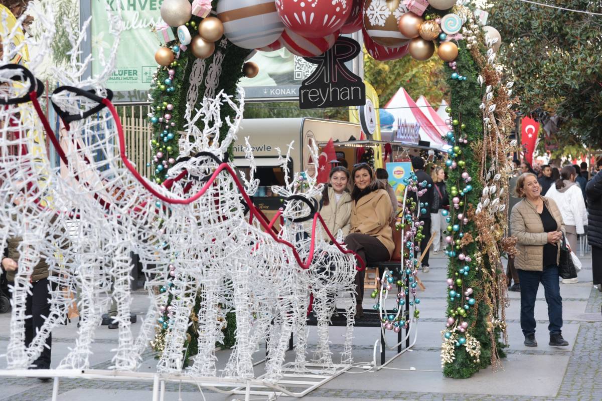 Konak’ta Yeni Yıl El Emeği Kermesi başladı