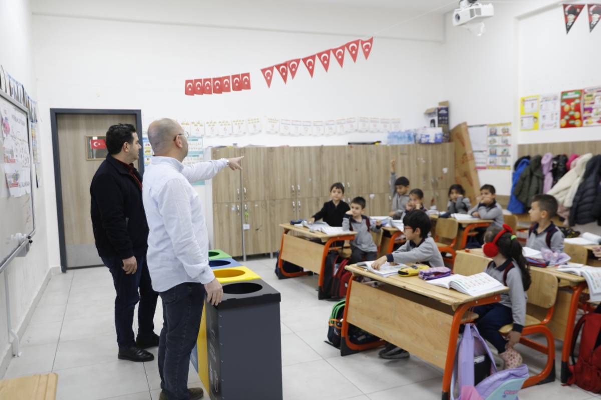 Seferihisar’da öğrencilere “Sıfır Atık” eğitimi
