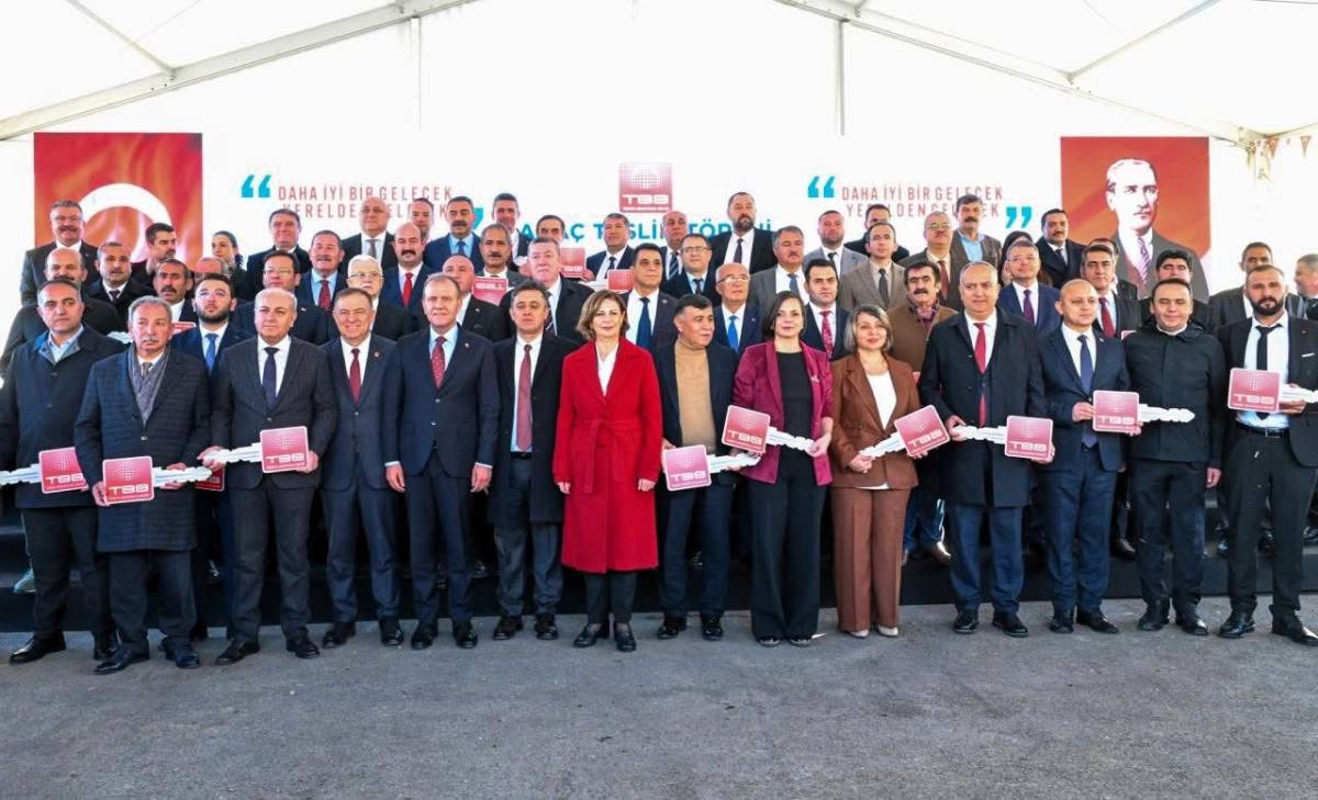 TBB’den Seferihisar Belediyesi’ne çöp kamyonu desteği