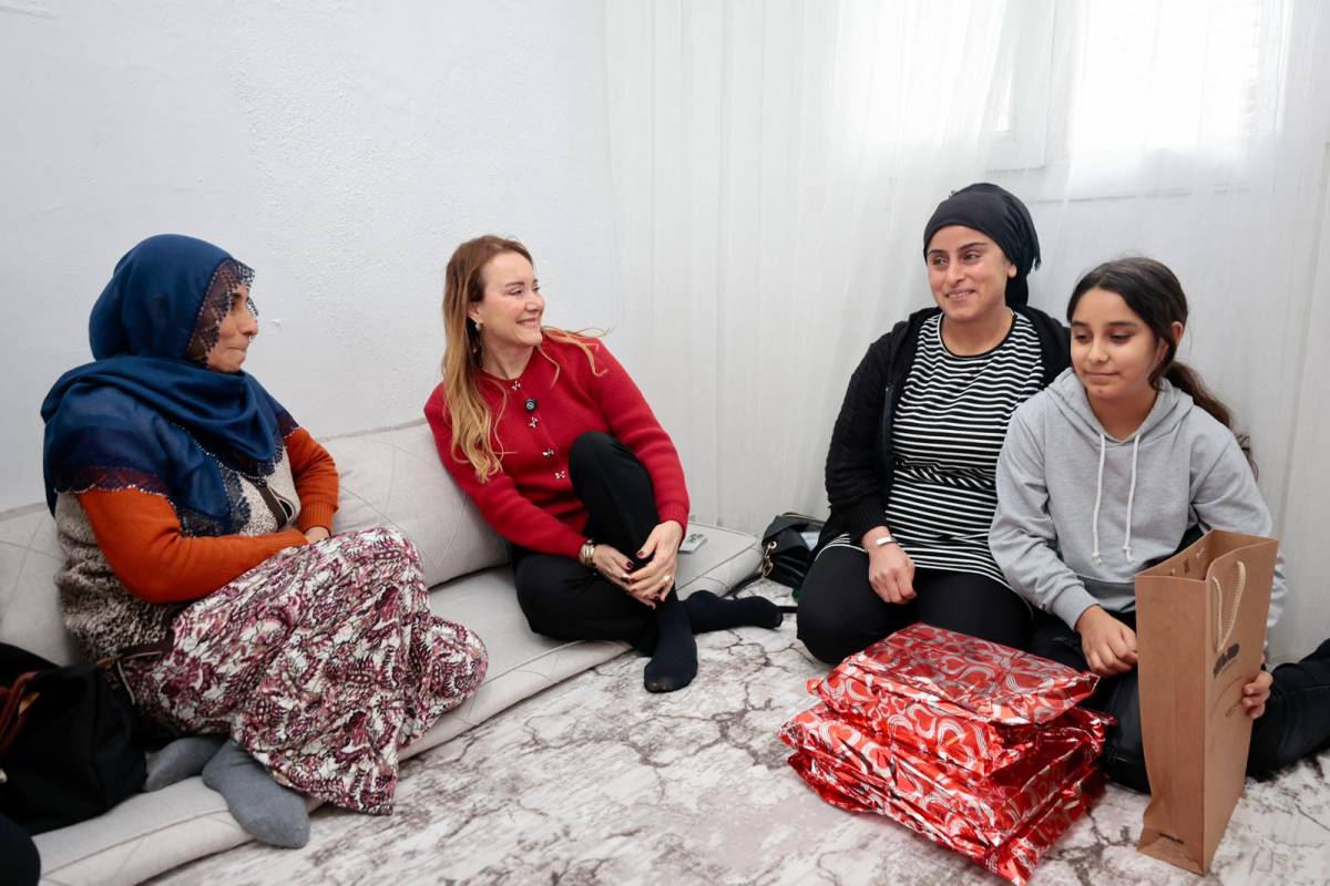 Başkan Mutlu yeni yıl öncesi komşularıyla buluştu