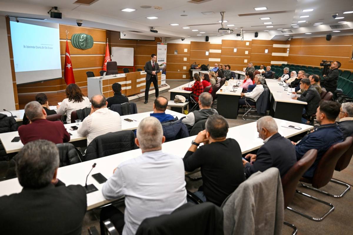 Bornova Muhtarlar Akademisi başladı