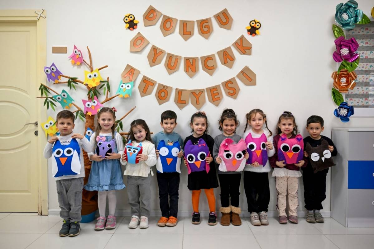 Bornova’da minik eller toprağa dokunuş