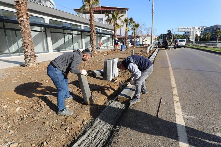 Menderes Belediyesi’nden Kaldırım Çalışması