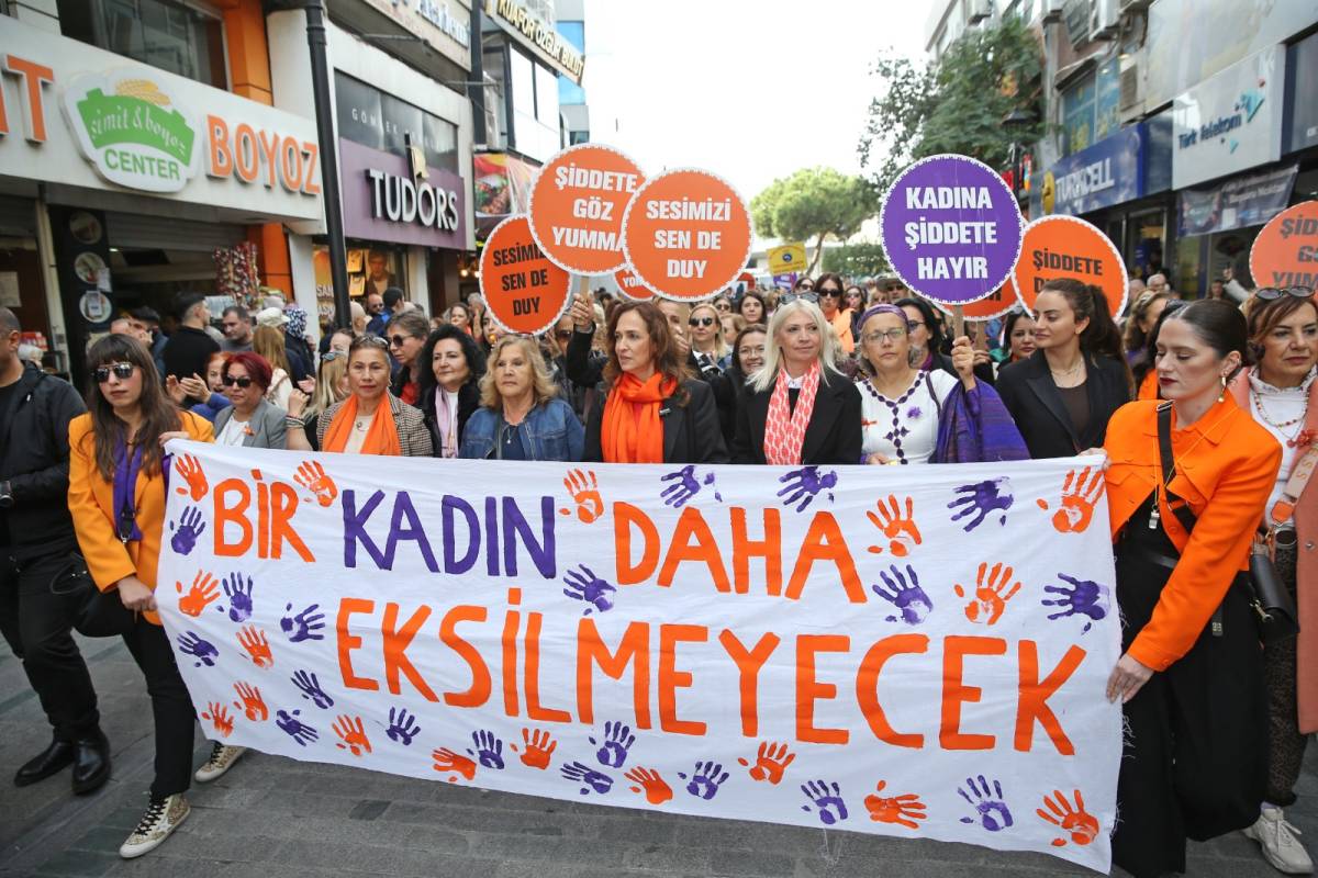 Karşıyaka’da ‘Kadın ve Aile Hizmetleri’ ile 5 bin kadına destek