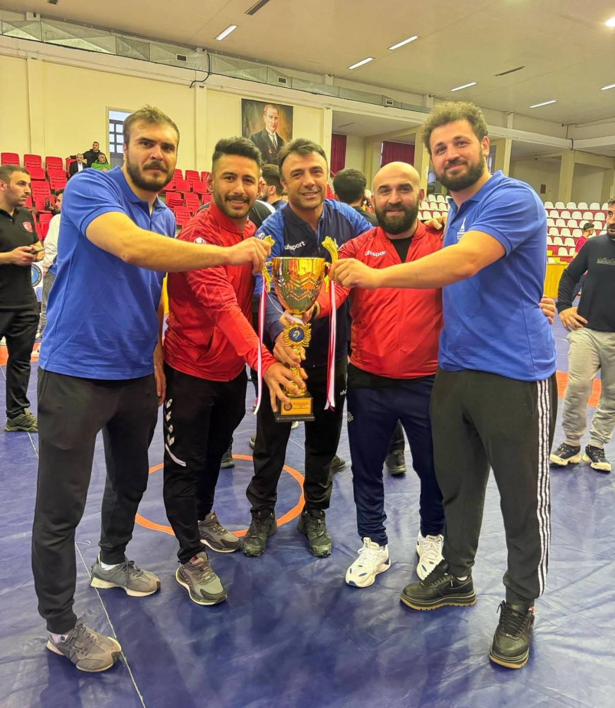 Büyükşehir’in sporcuları 2025'te İzmir'e gurur yaşattı