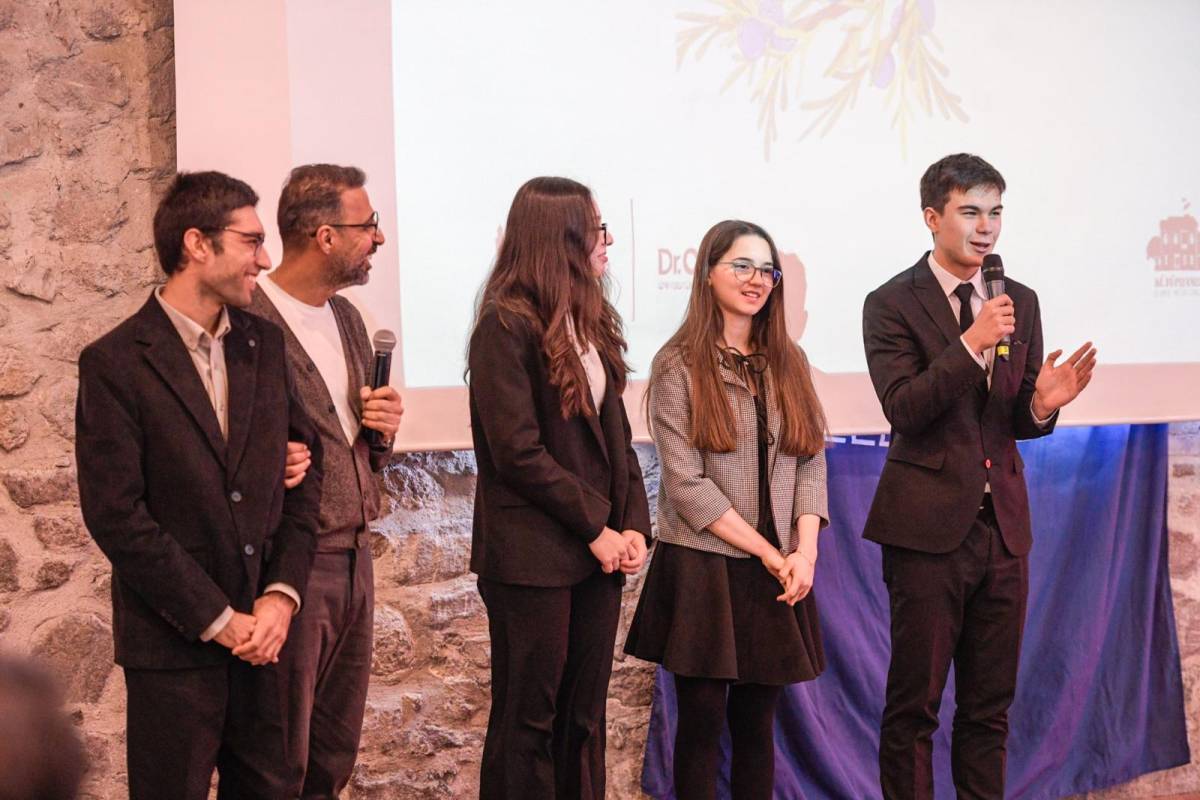 Birbirine tutunan hikâyeler: Ardıç Projesi kitaplaştı