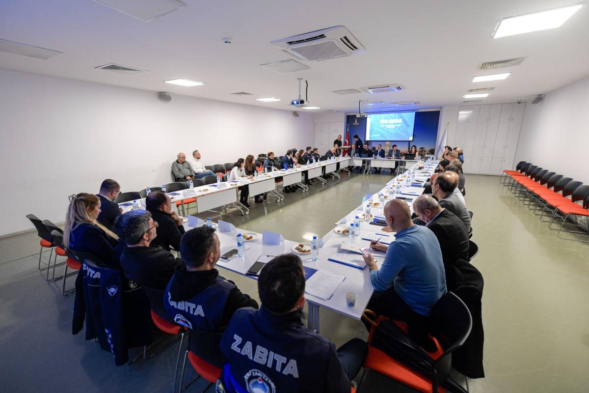 İzmir esnafı için ortak akıl masası