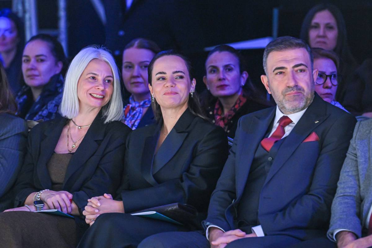 Gelinlik Tasarım Yarışması’nda ödüller sahiplerini buldu