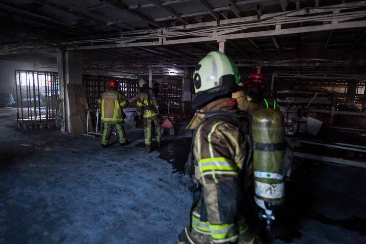 Fabrika yangını kısa sürede kontrol altına alındı