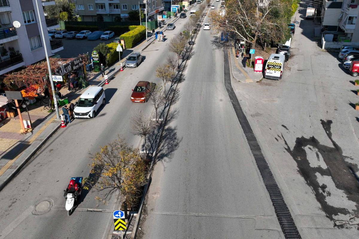 Buca’nın refüjleri yenileniyor