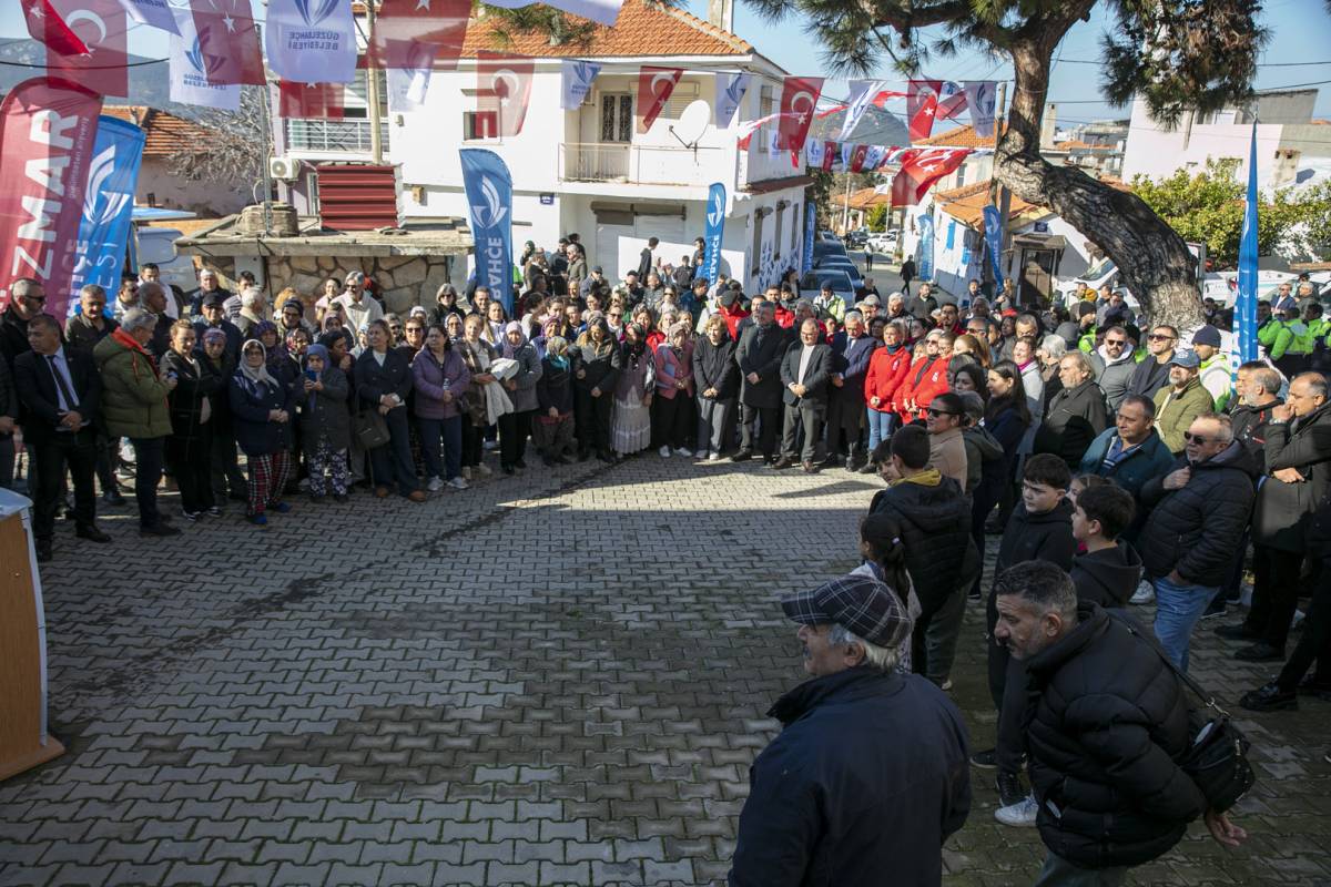 Güzelbahçe’de GÜZMAR Bakkal Nihat Açıldı