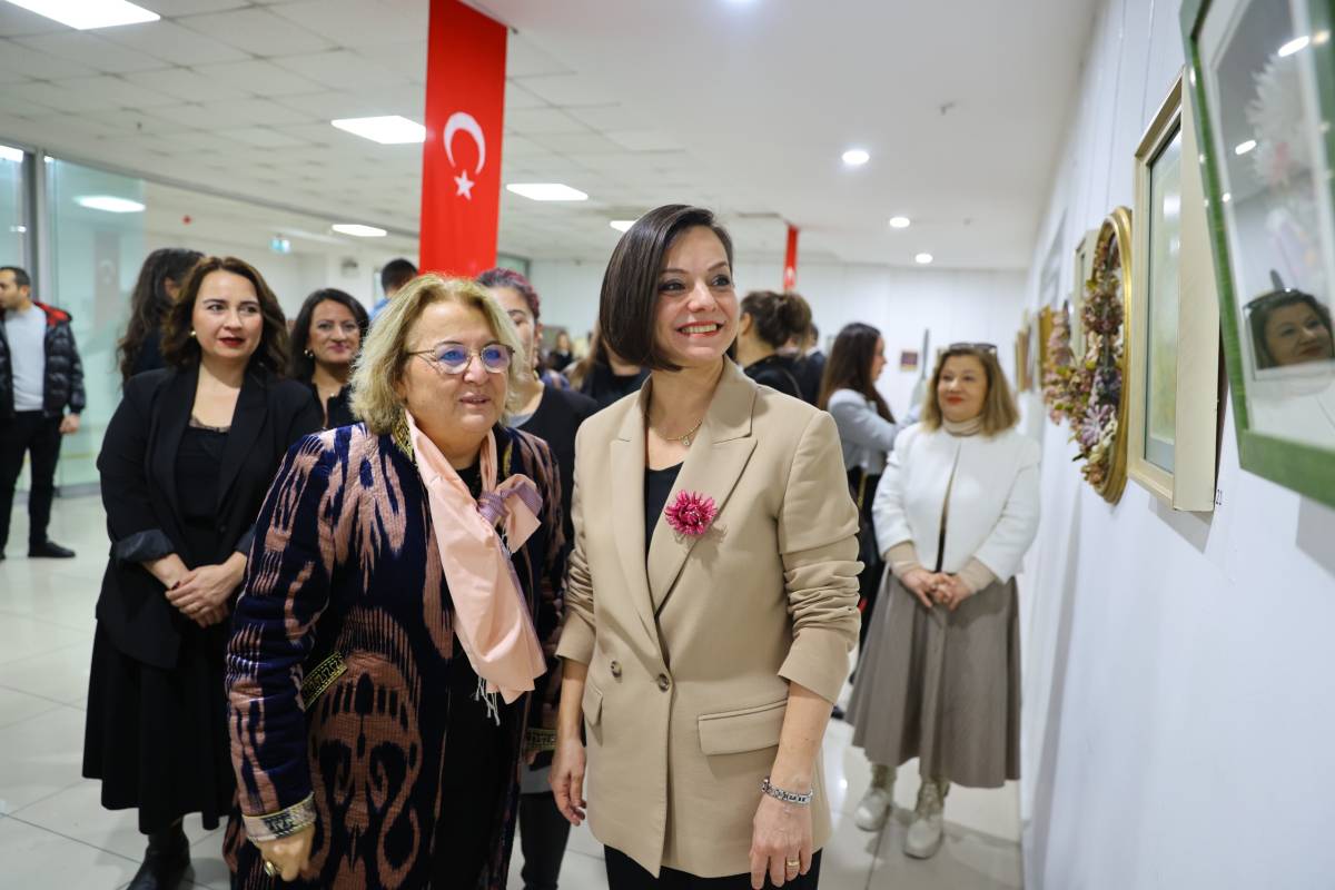 Karabağlar ’da Kozalar Çiçek Açtı