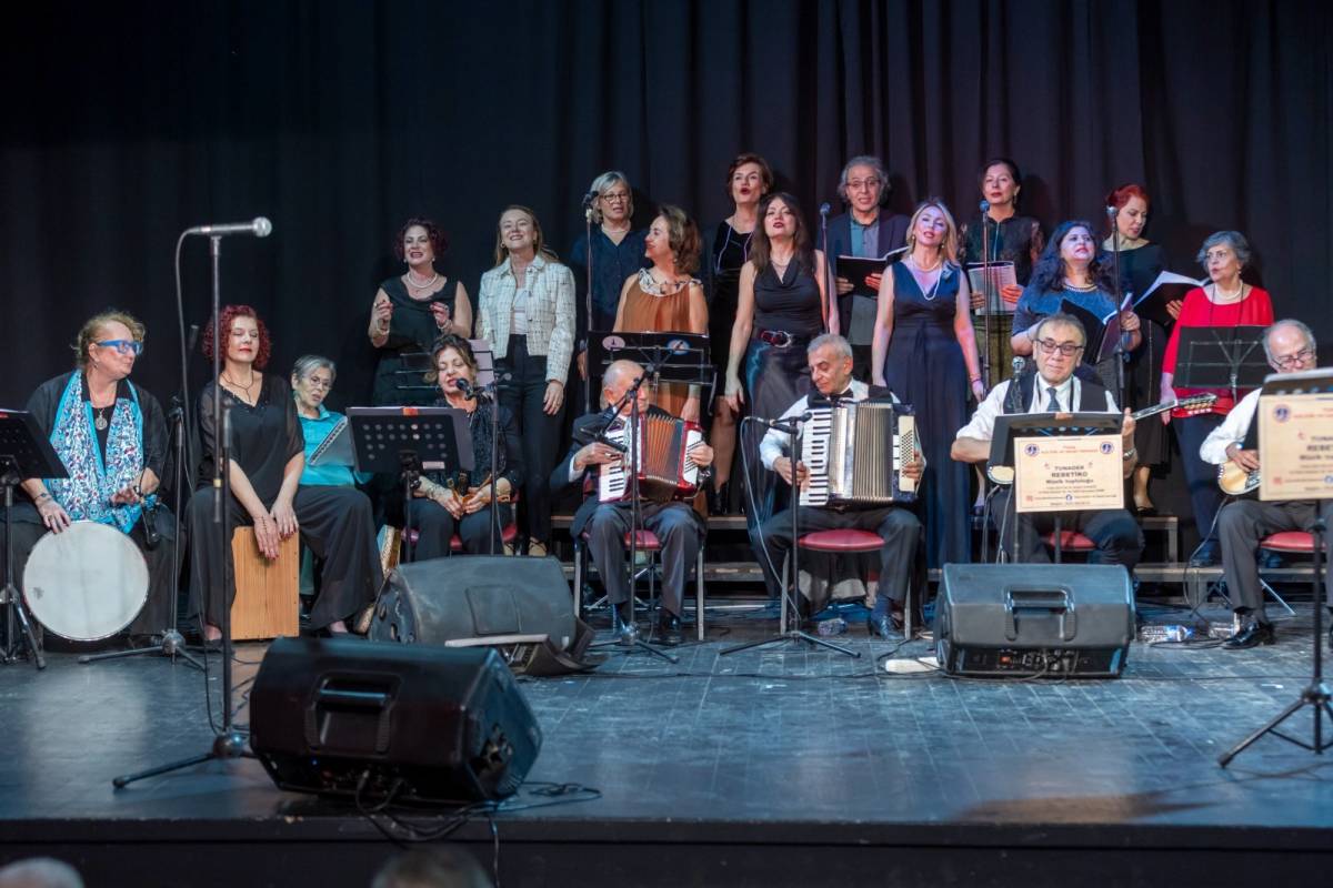 Mübadelenin 103. yılında iki yakanın ezgileri Konak’ta yankılandı