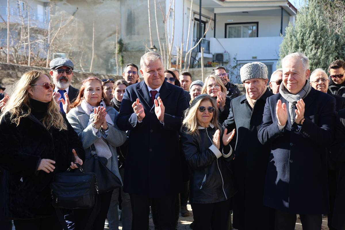 Yaşlanmaz şair çocuk Necati Cumalı 105 yaşında