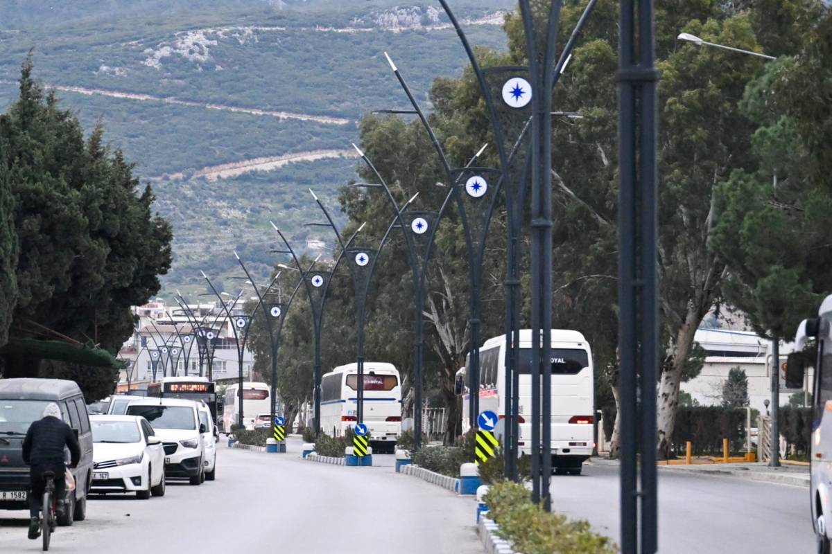 Pınar Caddesi Naim Süleymanoğlu Heykeli ile taçlanıyor