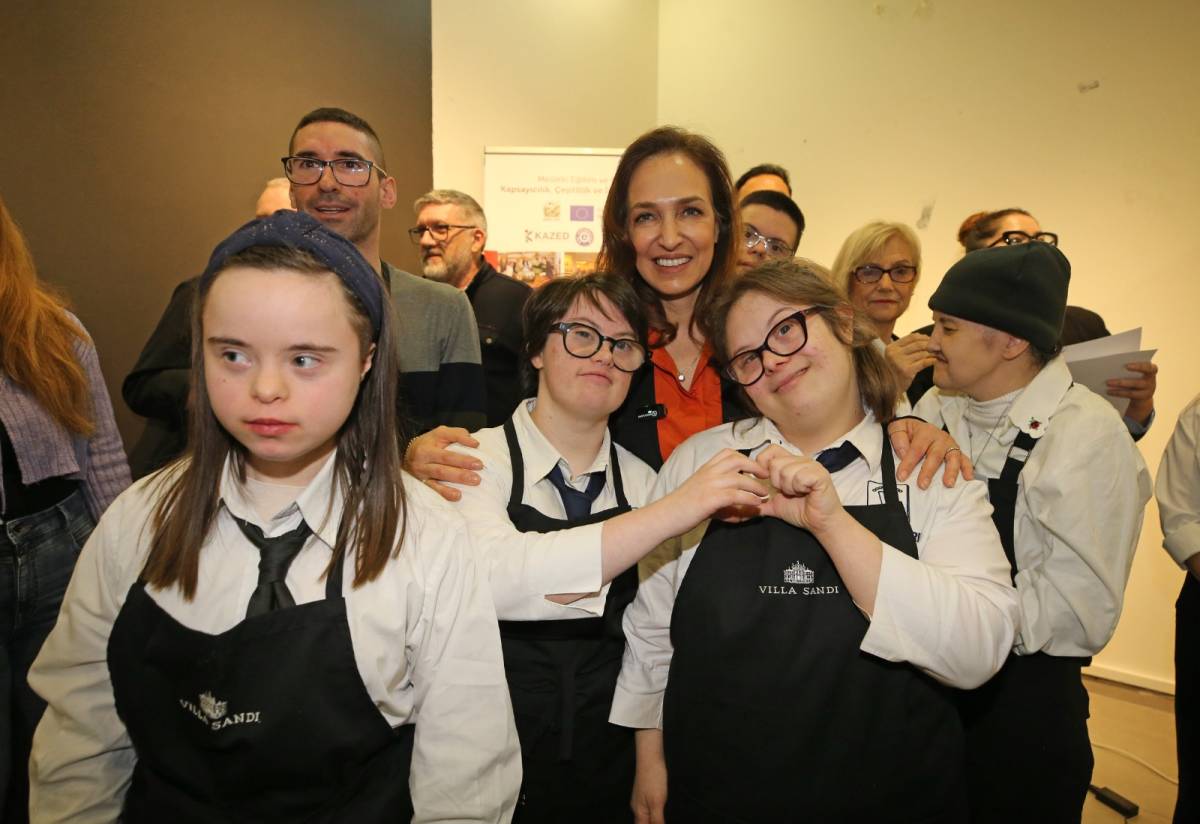 Karşıyaka’nın özel gençleri mutfakta hünerlerini sergiledi