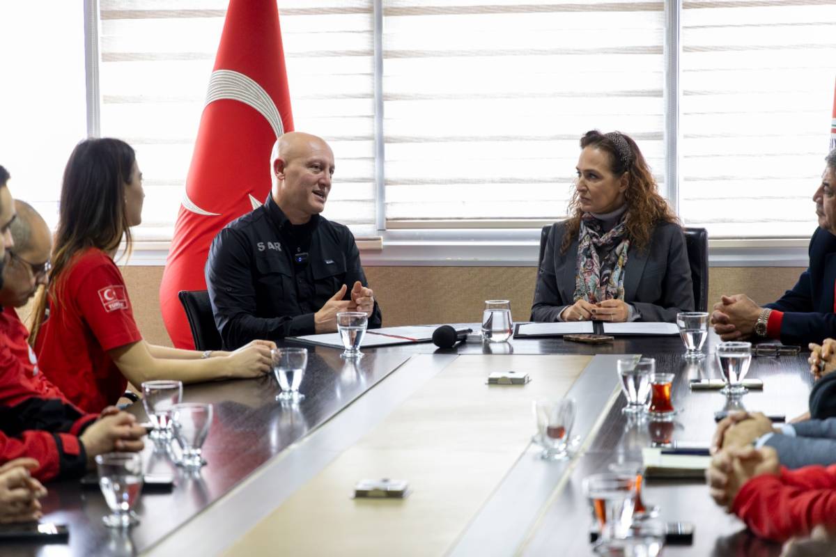 Karşıyaka’da afetlere karşı örnek iş birliği