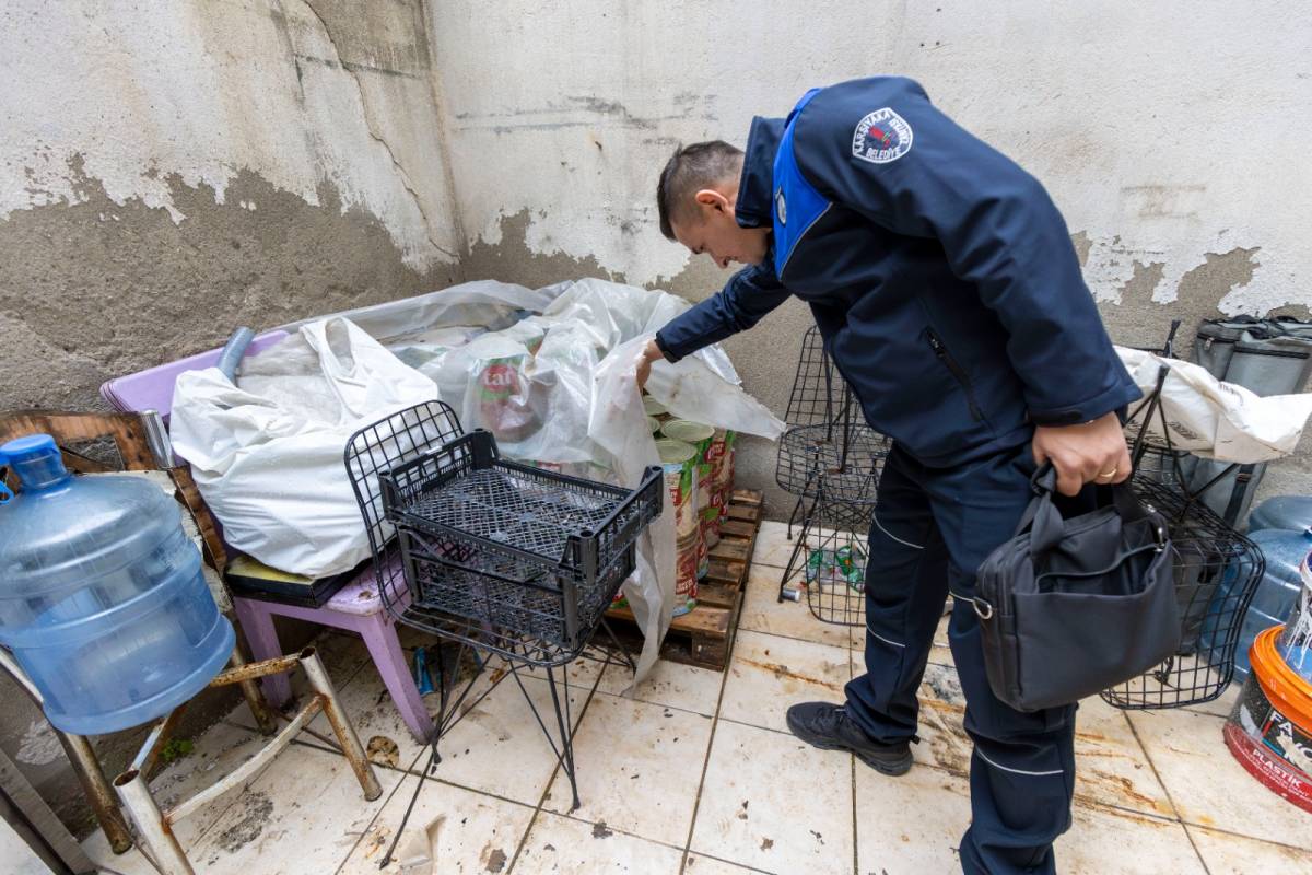 Karşıyaka’da sağlıksız gıda üretimine suçüstü