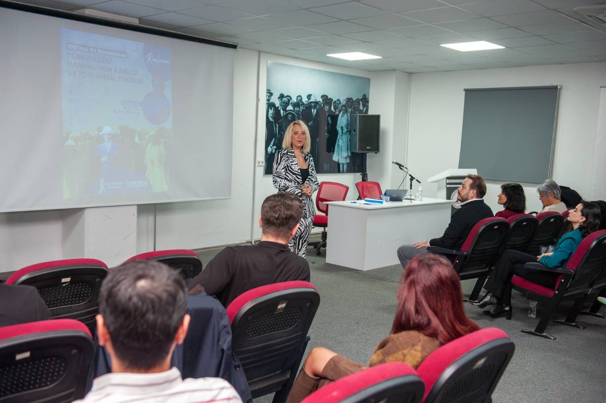 Türk Medeni Kanunu’nun toplumsal etkileri Karşıyaka’da konuşuldu
