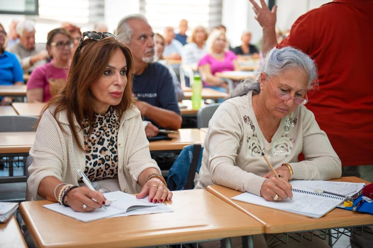Karşıyaka’nın 3. Yaş Üniversitesi’nde 2. dönem başladı