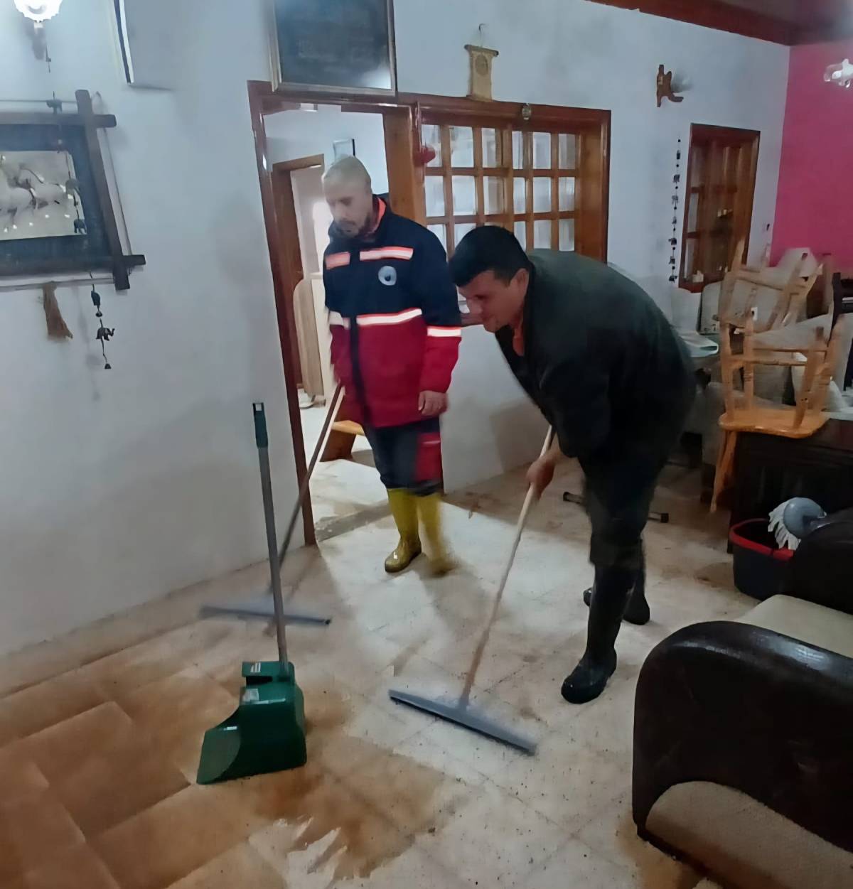 Menderes’te Temizlik Harekatı