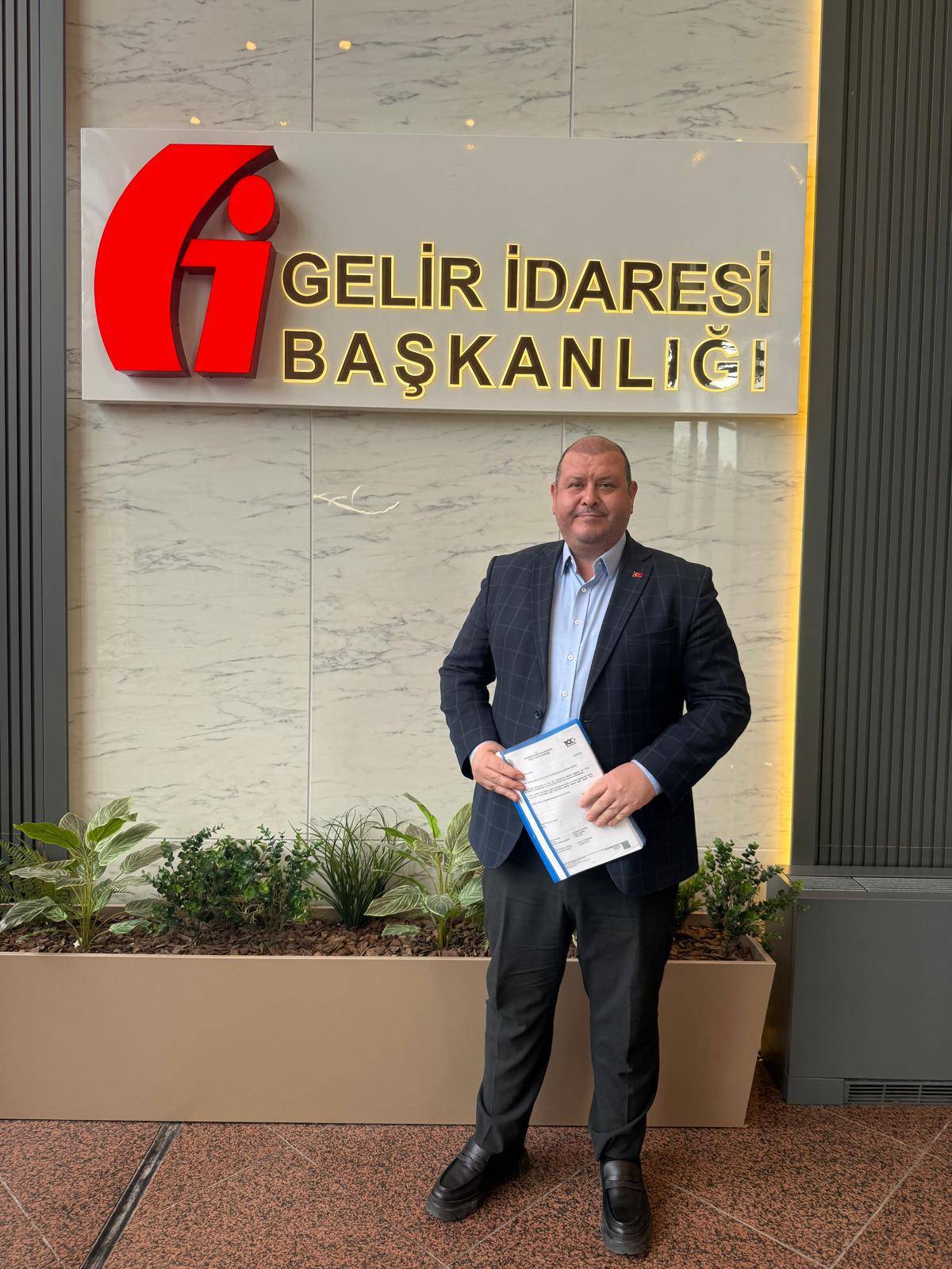 Başkan Çiçek Ankara'dan Eli Dolu Dönüyor