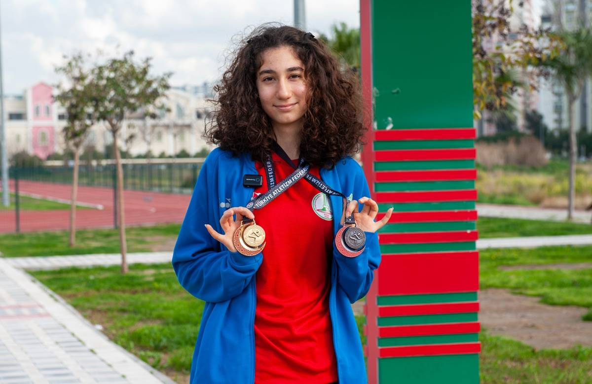 Karşıyaka’nın genç atleti Türkiye’nin zirvesinde
