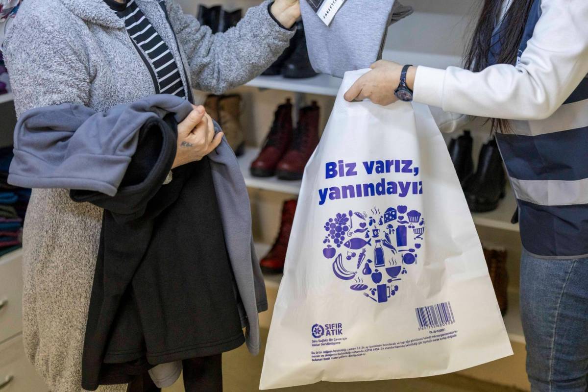 Gelinlik hayali İzmir’de ücretsiz gerçek oluyor