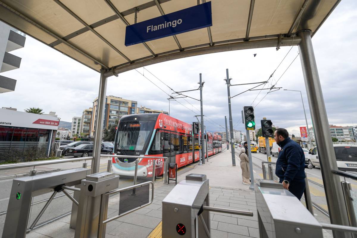 Ataşehir Kavşağı Tramvay Durağı’nın adı Flamingo oldu