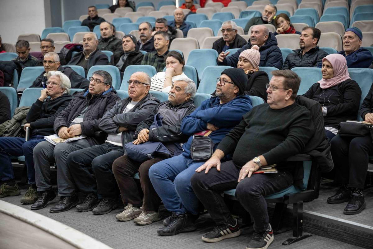 Bornova’da arıcılığa destek sürüyor