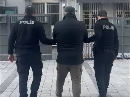 İzmir'de 12 yıl hapis cezasıyla aranan şahıs yakalandı