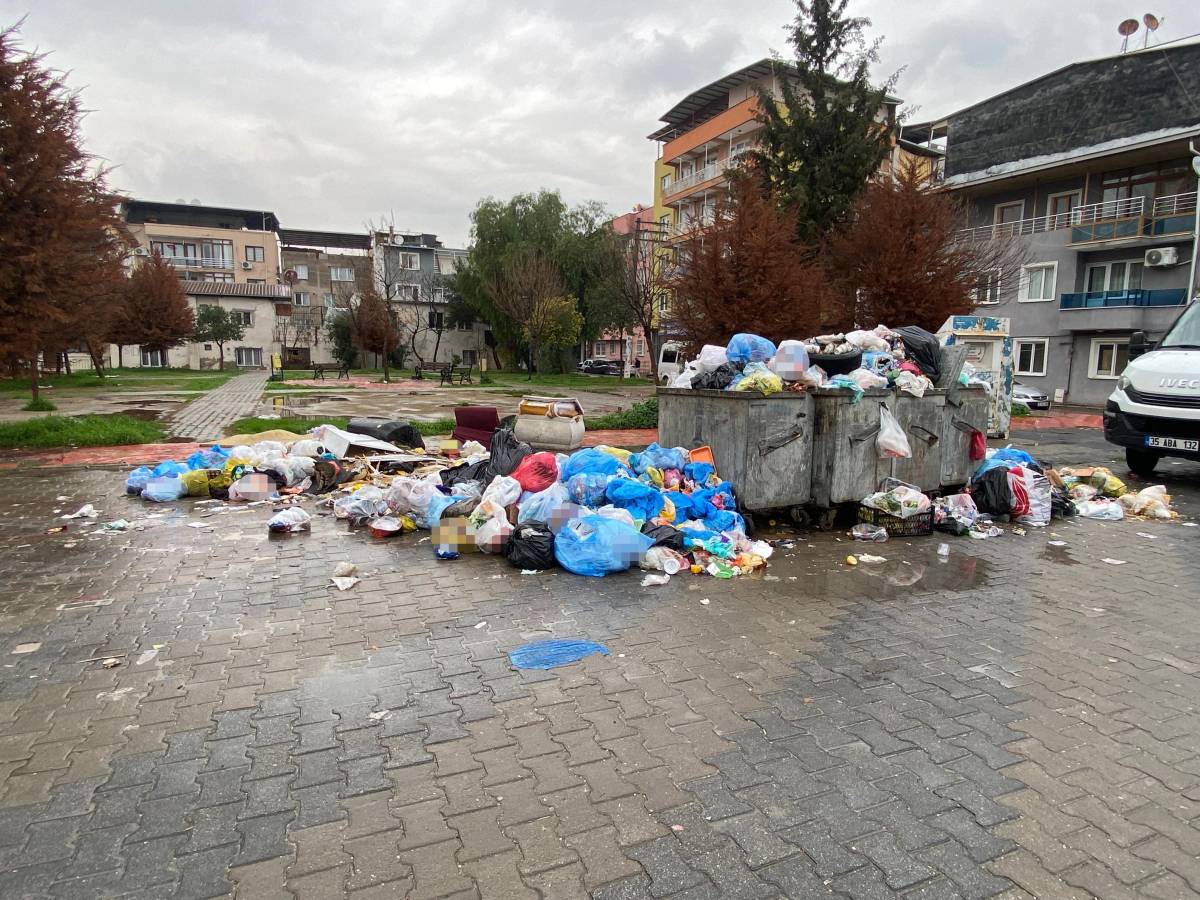 Buca'da grev bitti, çöp çilesi bitmedi