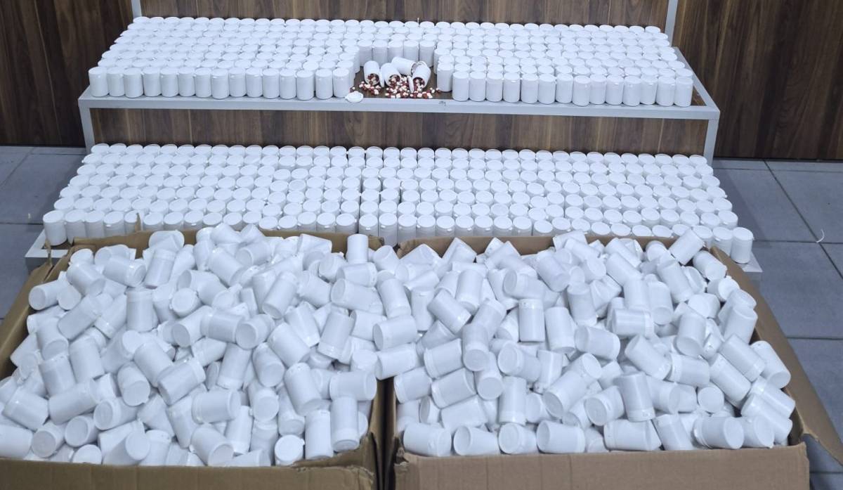 İzmir'de iş yerine uyuşturucu operasyonu: 7 gözaltı