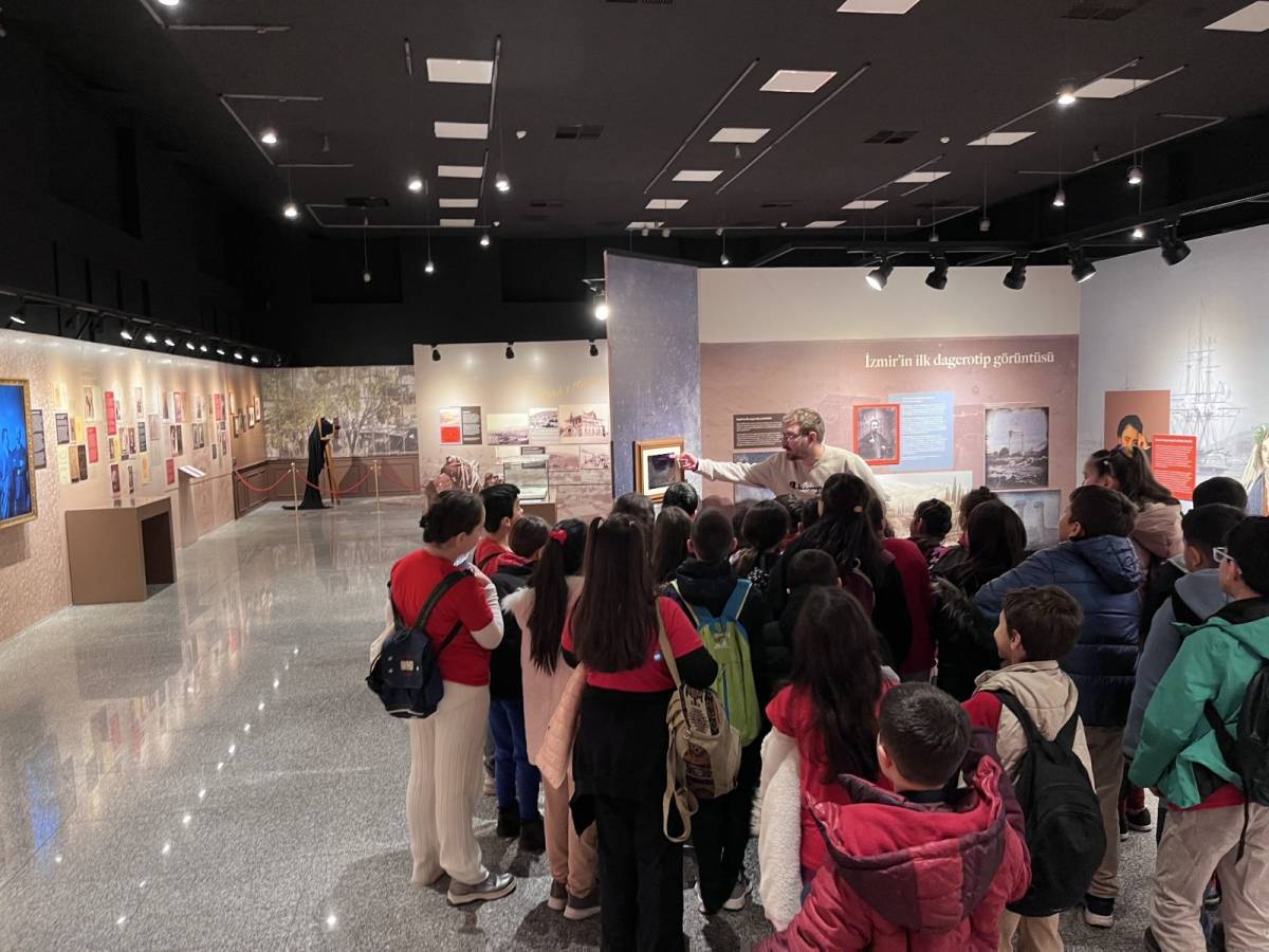 Kütüphanede Buluşalım: Yaratıcı Okuma Atölyesi başladı