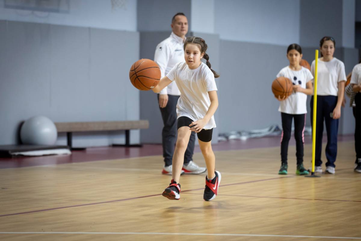 Başkan Mutlu’dan spor okullarına sürpriz ziyaret