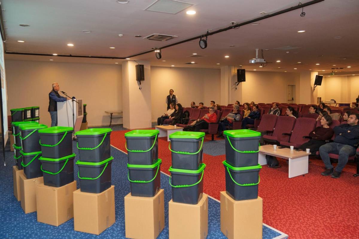 İzmir’de bokaşi seferberliği