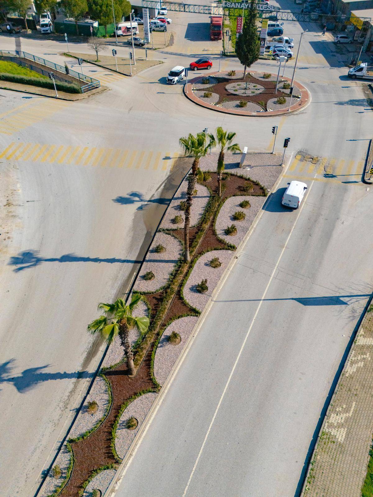 Kavşaklar sanat eserine dönüşüyor