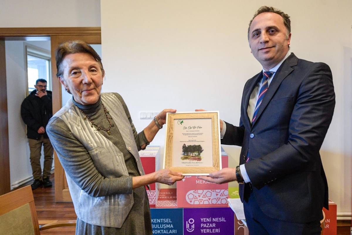 Kent konuşuyor, İzmir dinliyor