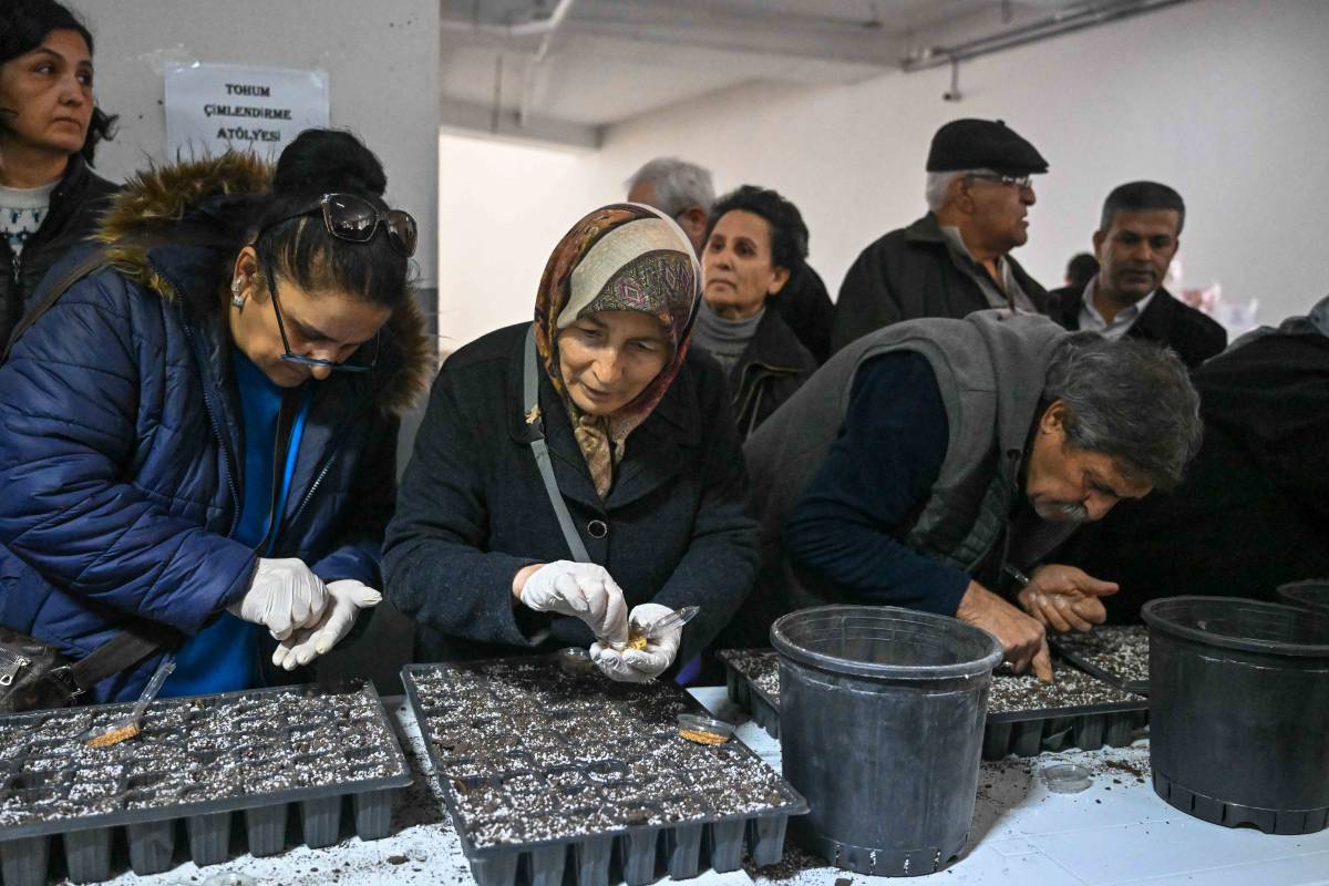 Yerel tohumlar Bornova’da geleceğe umut oluyor