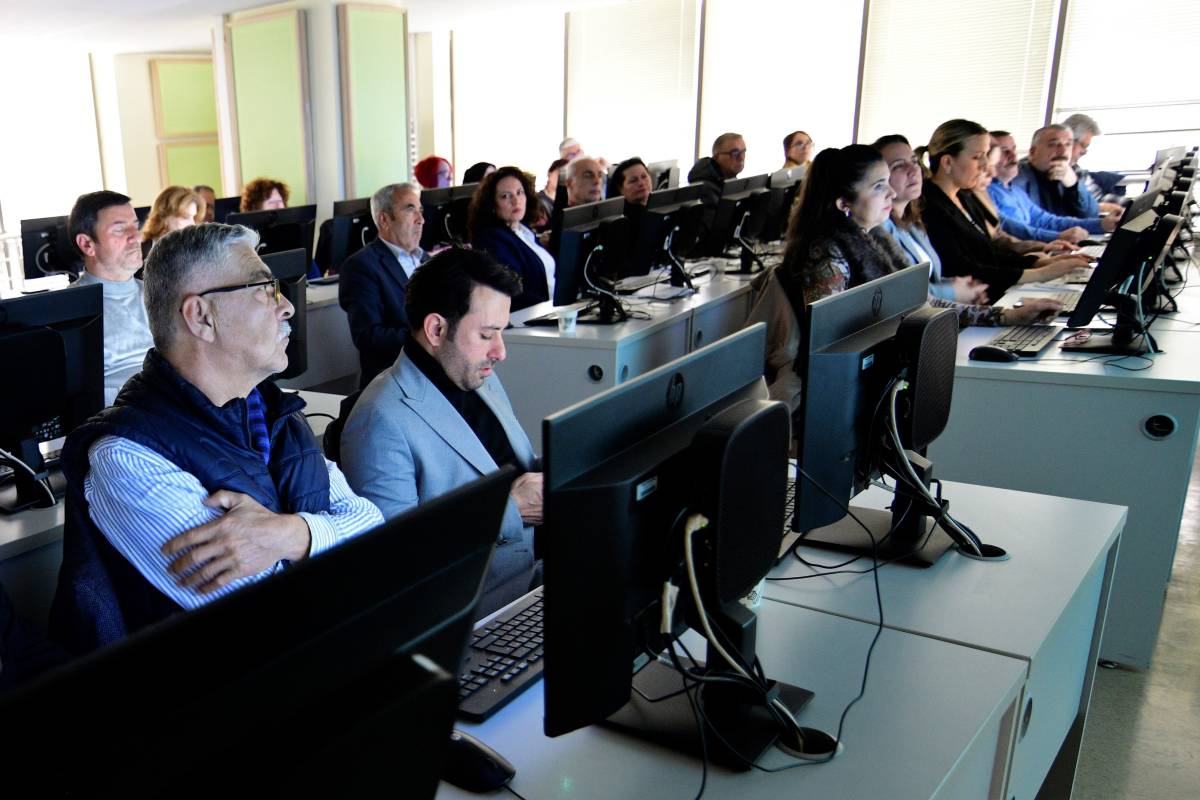 Bornova Muhtarlar Akademisi örnek oluyor