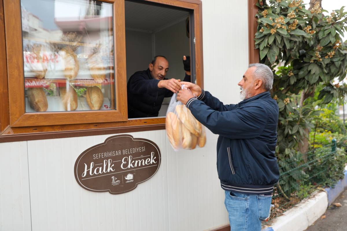 Başkan Yetişkin: Sosyal belediyecilik lafla değil işle olur