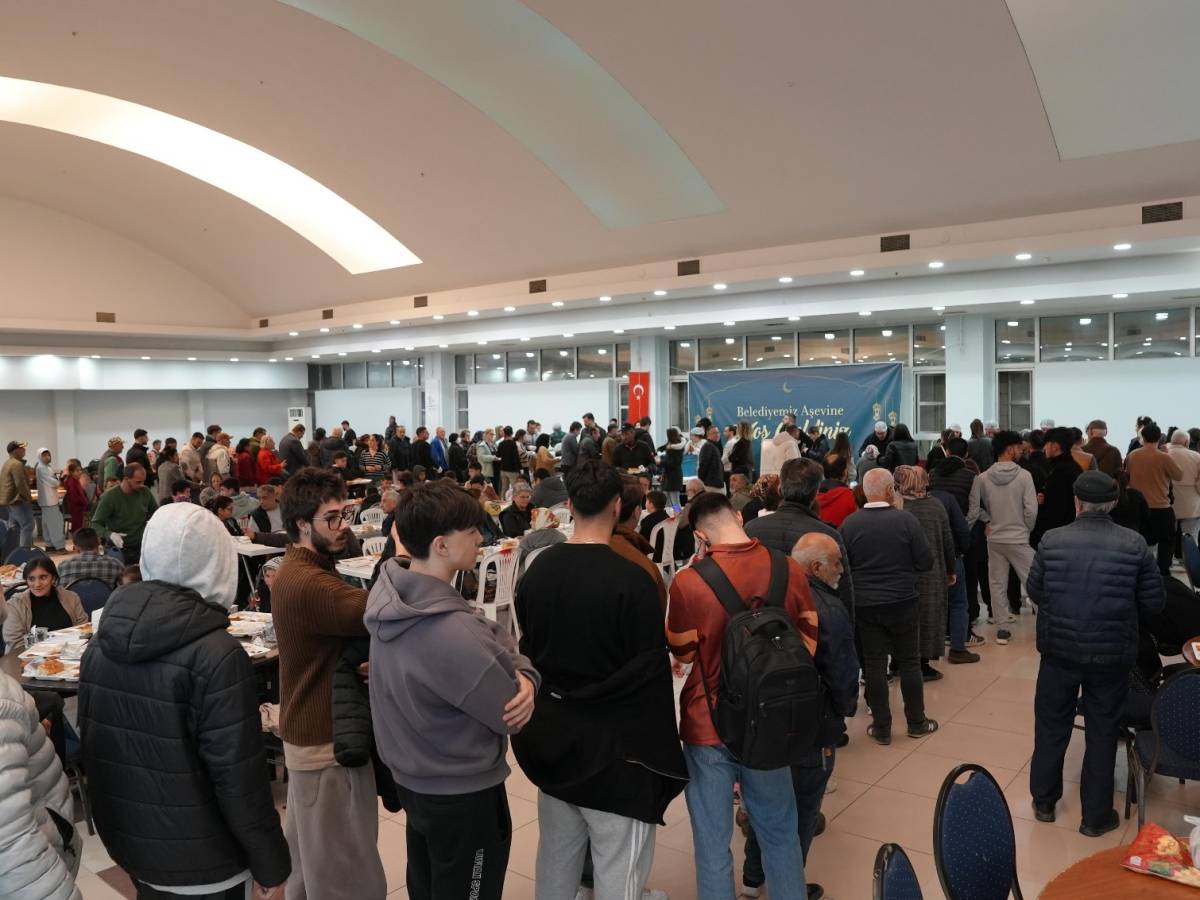Seferihisar’da Ramazan dayanışması ilk iftarla başladı
